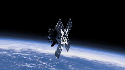 CIS Lunar Flight Dynamics